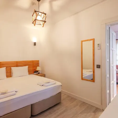 Yaliyani * 얄리싸이프리크