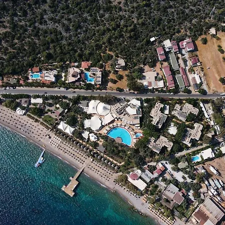 Yaliyani Motel *