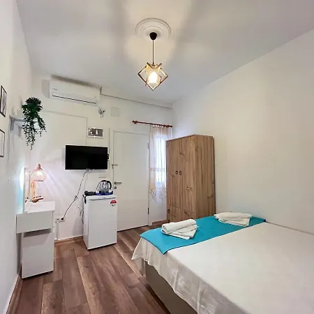 Yaliyani Motel
